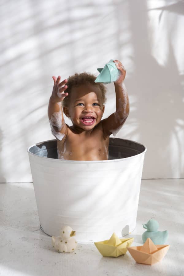 Jouet de bain bateau origami menthe oli&carol