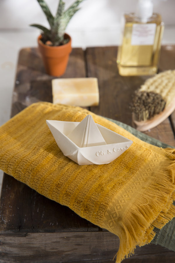 Jouet de bain bateau origami blanc oli&carol