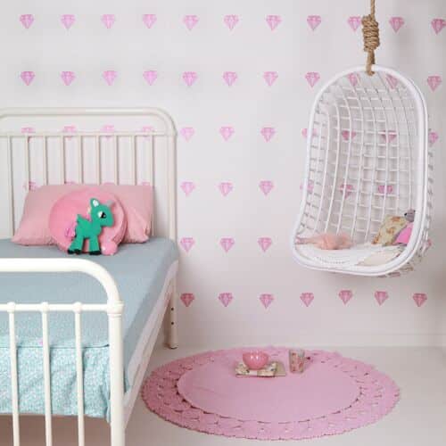 sticker-mural-chambre-fille-diamants-rose-lovemae