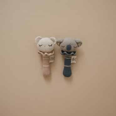 Hochet en crochet Tiffani l’ourson