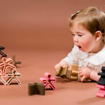 Personnages diversité en silicone