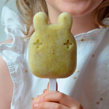 Quand des glaces sont aussi saines, pourquoi s'en priver ? Découvrez notre recette de glace à la mangue et aux graines de chia.