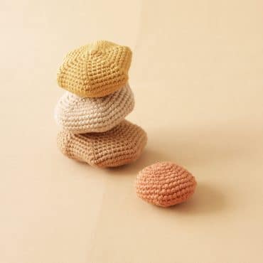 Galets à empiler en crochet
