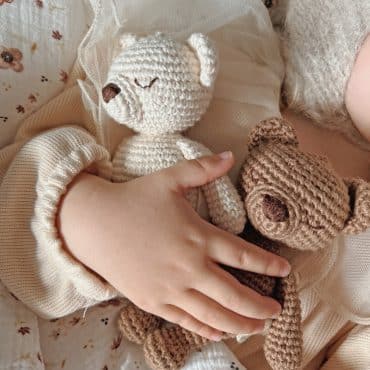 Doudou en crochet petit ours